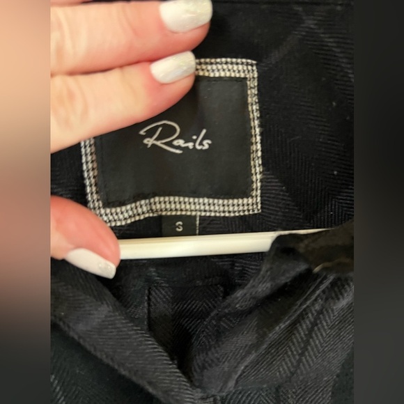 Rails women's long sleeve plaid flannel size small EuC - Picture 4 of 6